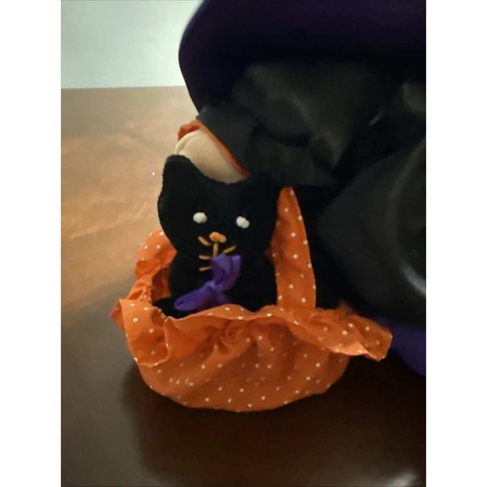 Vtg Capella of Dartington Sleeping‎ Cat Black Resin Figurine Paperweight